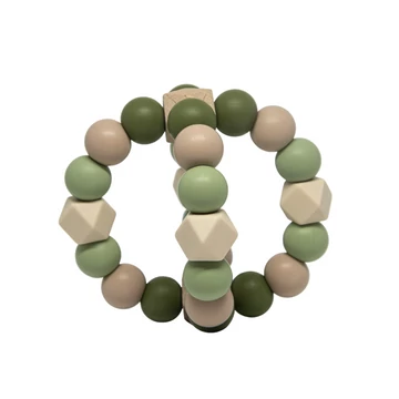 Matcha - zöld és bézs színű labda formájú rágóka