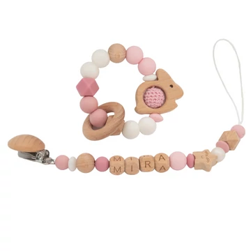 Babaváró ajándékcsomag - Marokrágóka és Cumilánc névvel - Rose Bunny Babaváró ajándékcsomag - Marokrágóka és Cumilánc névvel - Rose Bunny